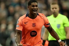 五大联赛全胜阵容盘点：利物浦五连胜领跑，拜仁巴塞罗那等强队表现抢眼